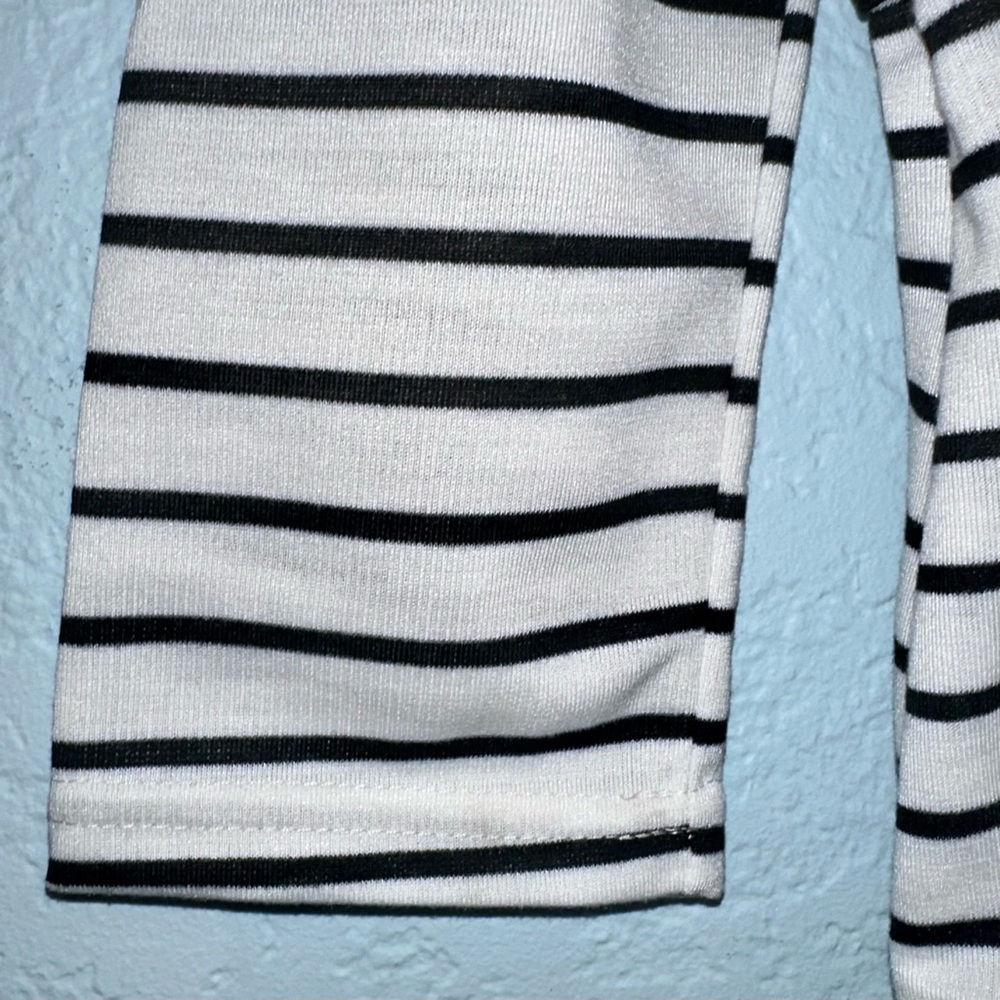 NEW WITH TAG Gumuxi Black and White Striped Midi Dress, Size M - Picture 4 of 10